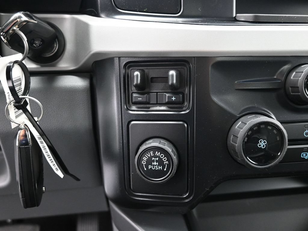 New 2026 Ford F350 XLT RWD image 17