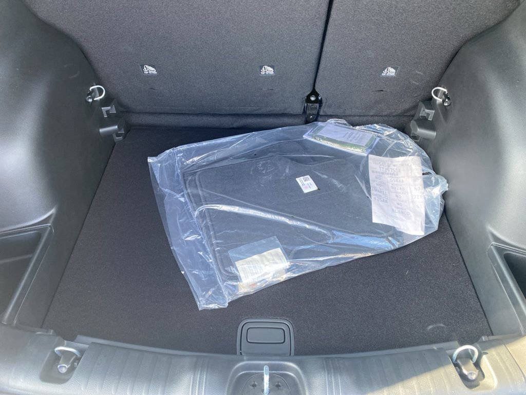 New 2026 Jeep Compass Latitude image 14