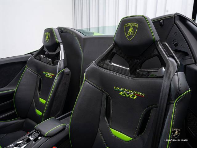 Used 2021 Lamborghini Huracan EVO RWD image 28