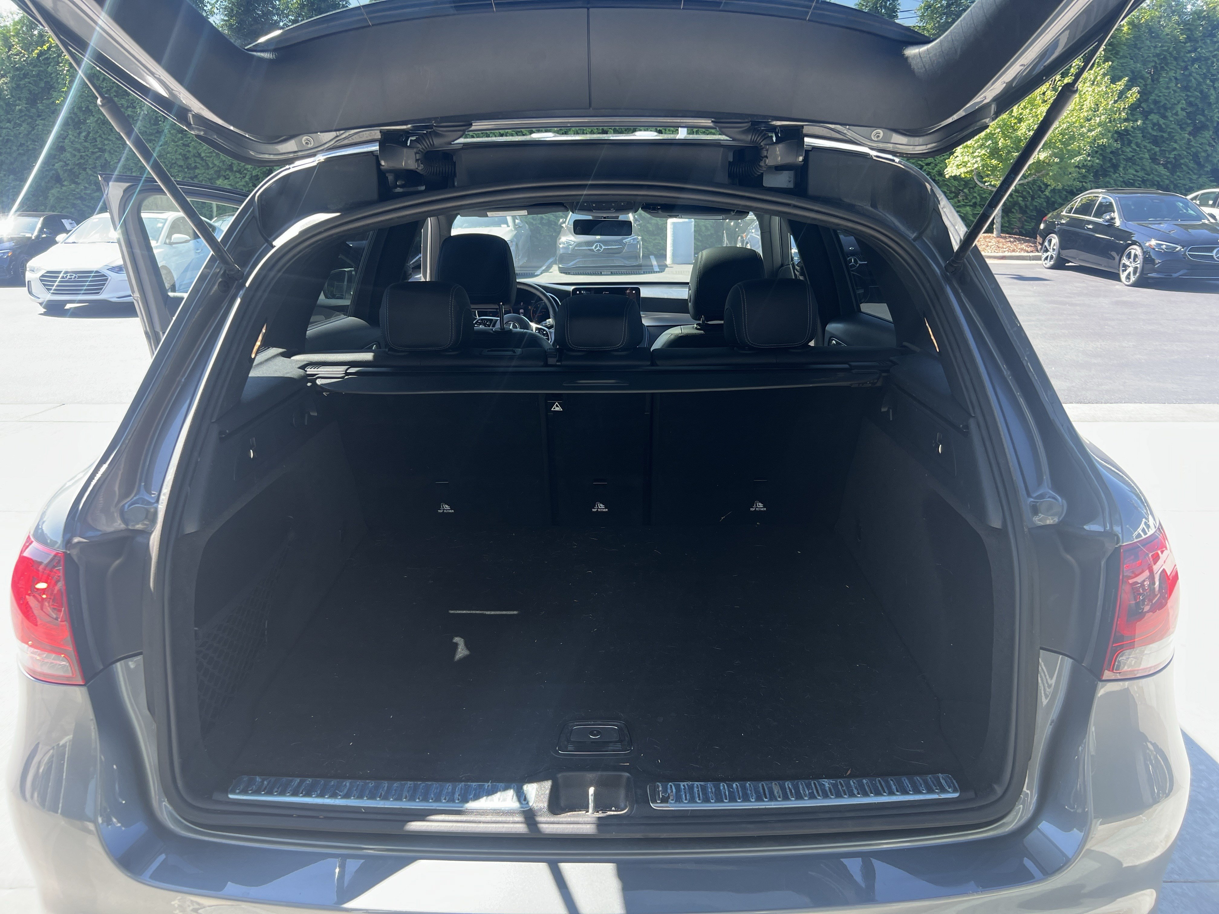 Certified 2021 Mercedes-Benz GLC 300 4MATIC w/ AMG Line image 34