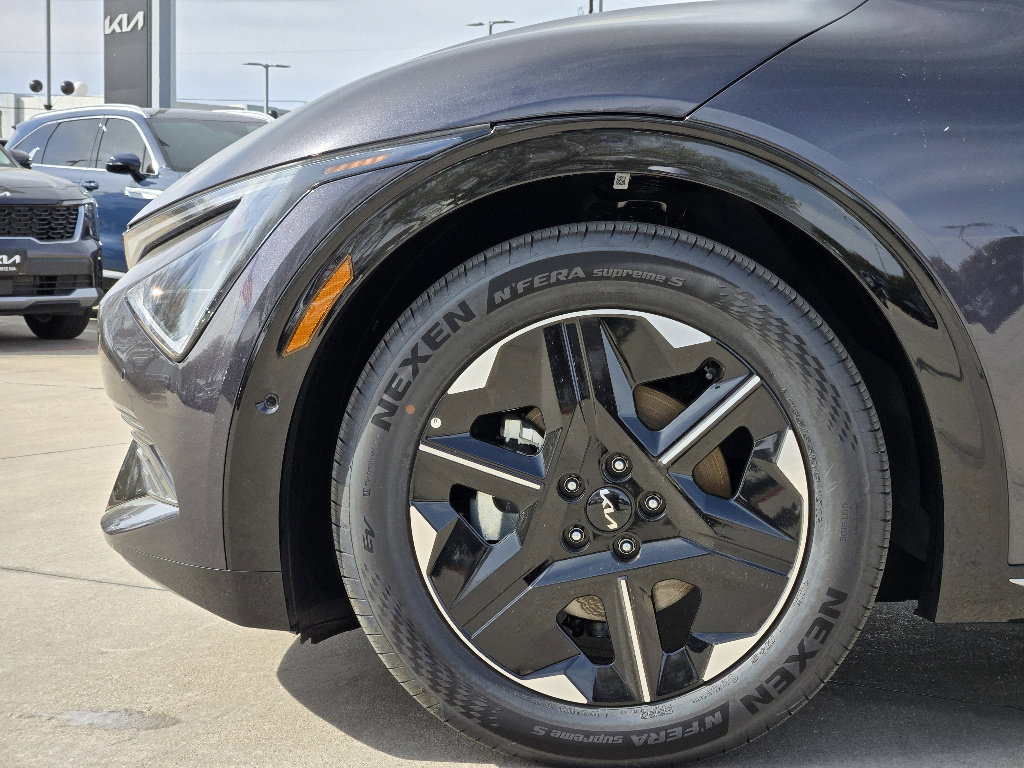 New 2025 Kia EV6 Wind image 5