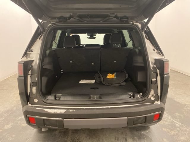 Used 2026 Jeep Cherokee Limited AWD/4WD image 26