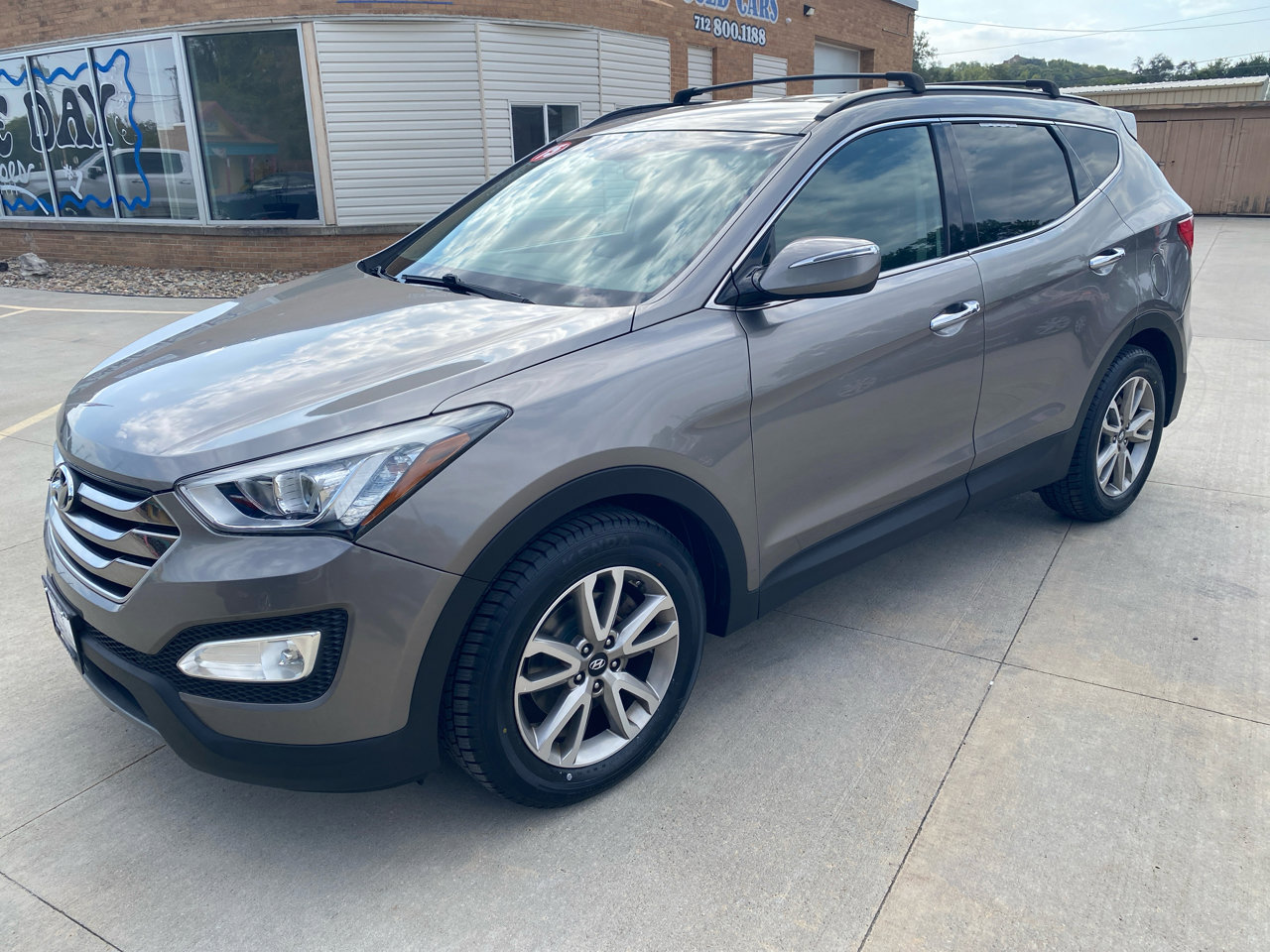 Used 2015 Hyundai Santa Fe Sport 2.0T image 2