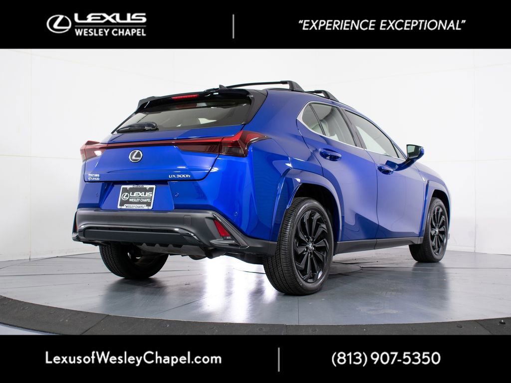 Used 2025 Lexus UX 300h FWD image 6