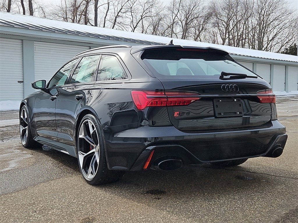 Used 2024 Audi RS 6 performance image 3