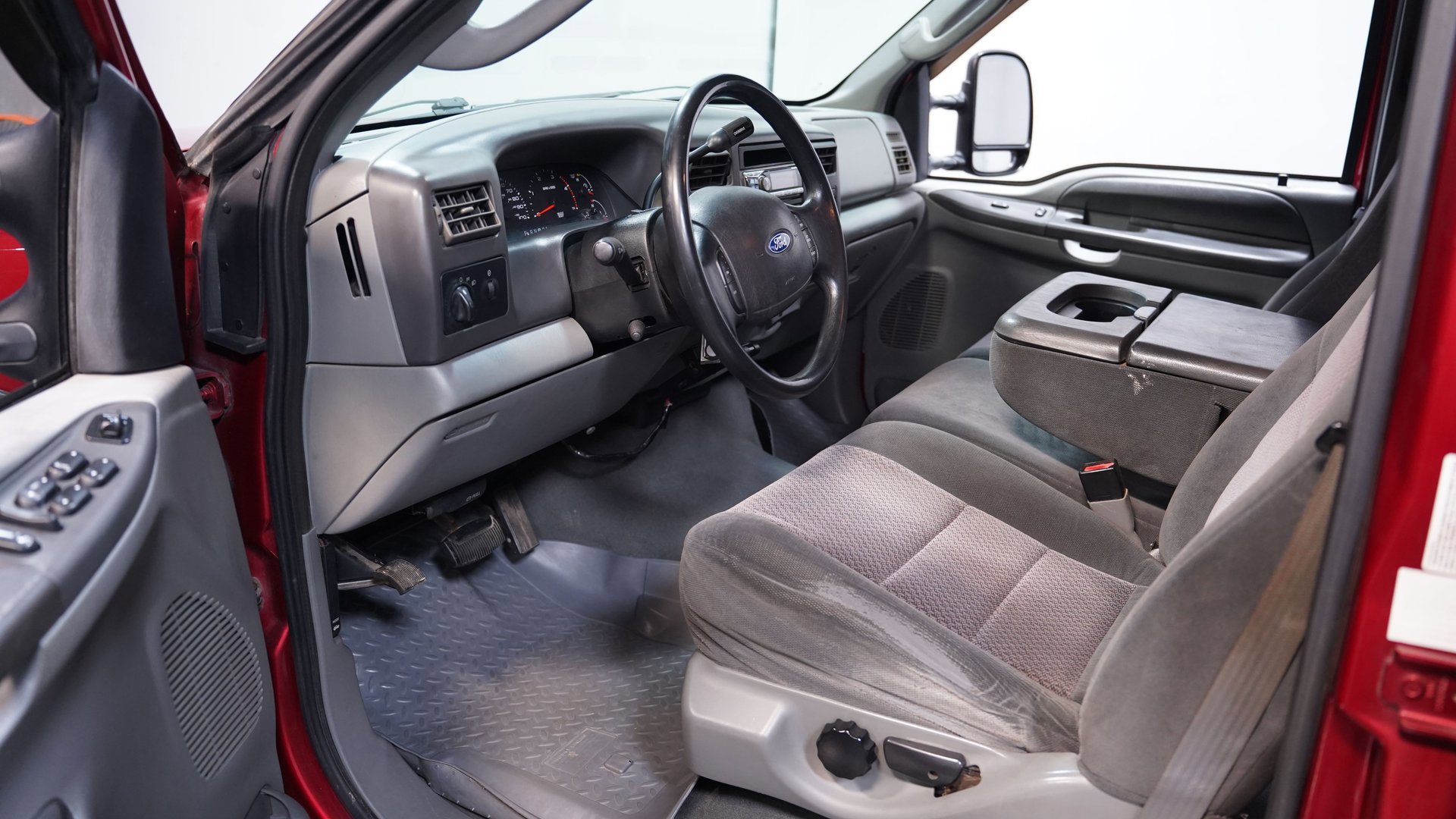 Used 2003 Ford F350 XLT RWD image 4