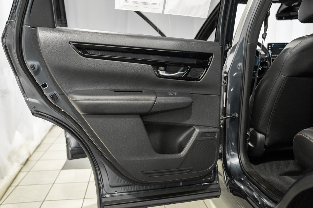 Used 2024 Honda CR-V Sport Touring image 28