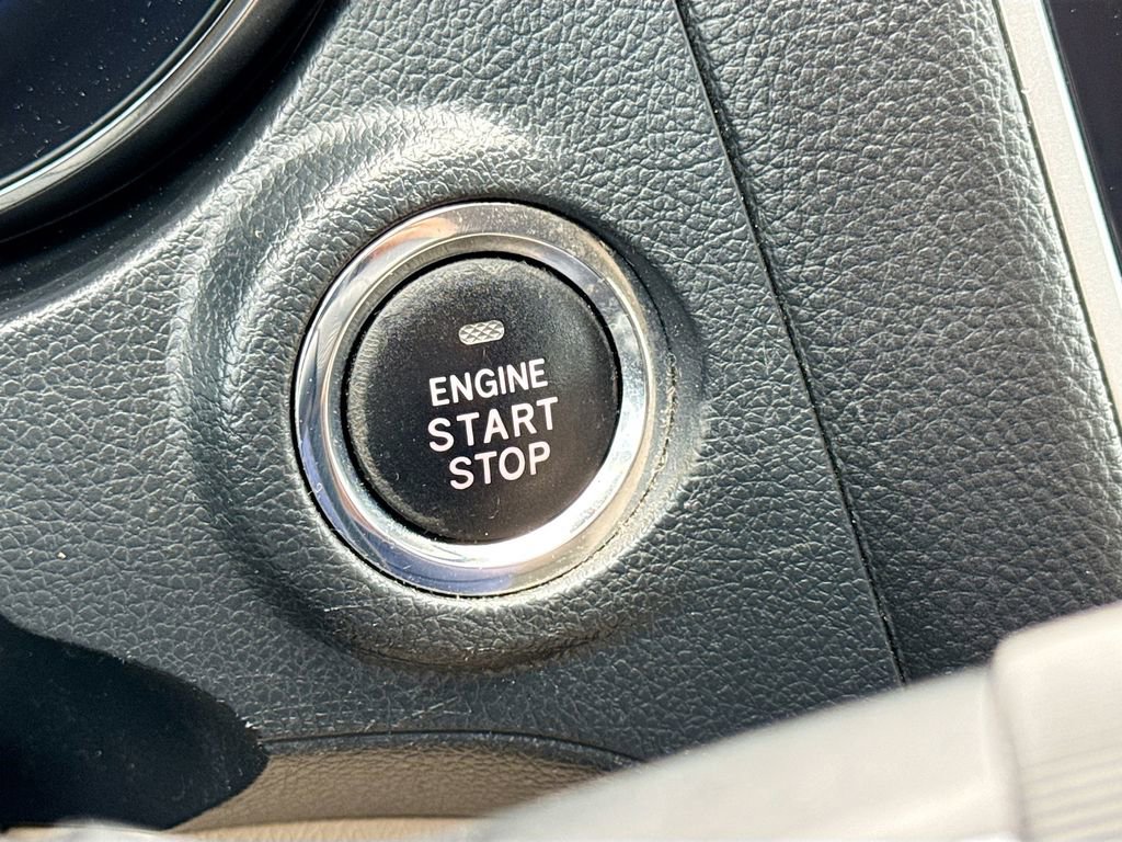 Used 2018 Subaru Outback 2.5i Limited AWD/4WD image 20