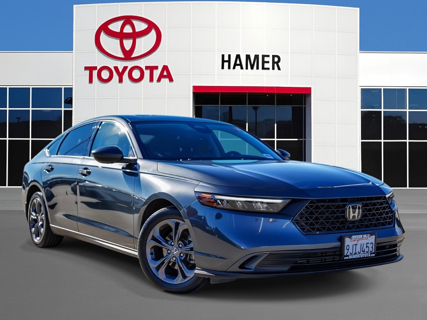 Used 2023 Honda Accord EX image 1