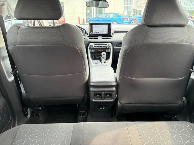 Used 2024 Toyota RAV4 XLE image 31