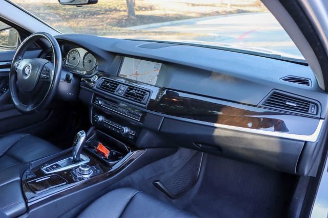 Used 2011 BMW 535i 535i image 23