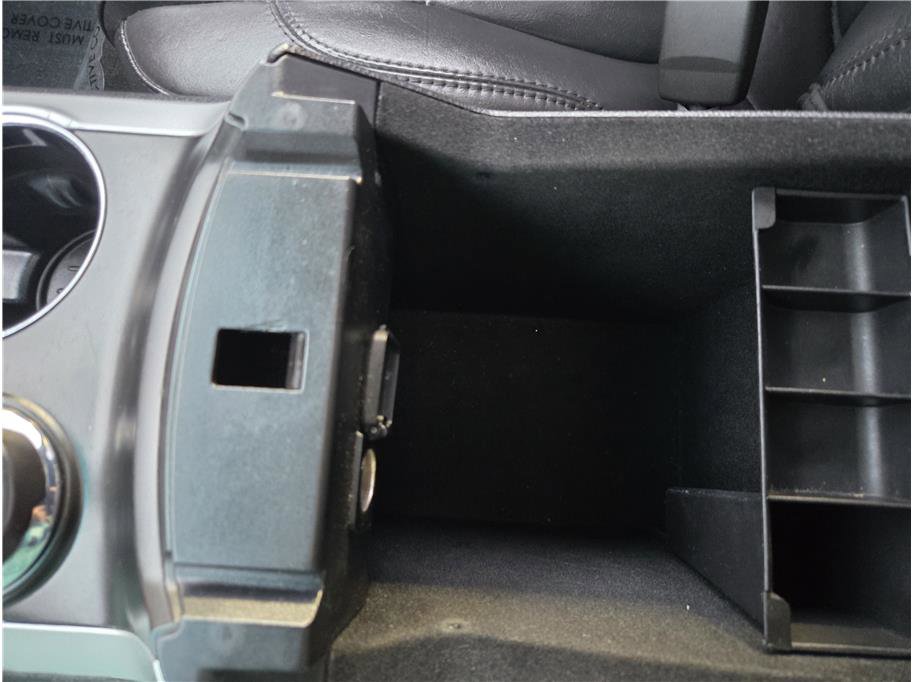 Used 2015 Ford Explorer XLT w/ Equipment Group 202B image 20