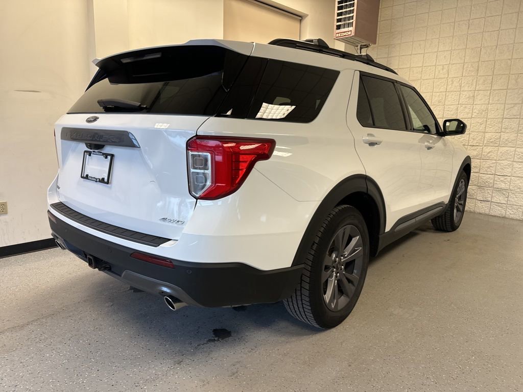 Used 2022 Ford Explorer XLT w/ Equipment Group 202A image 46