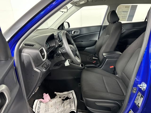 Used 2025 Hyundai Venue SE image 11
