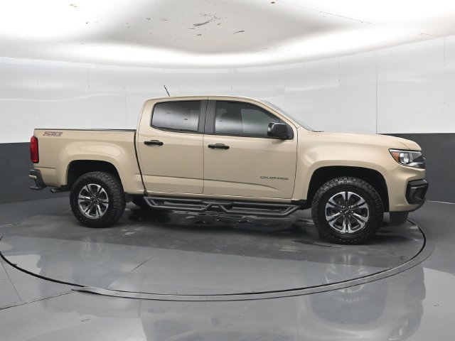 Used 2022 Chevrolet Colorado Z71 AWD/4WD image 31