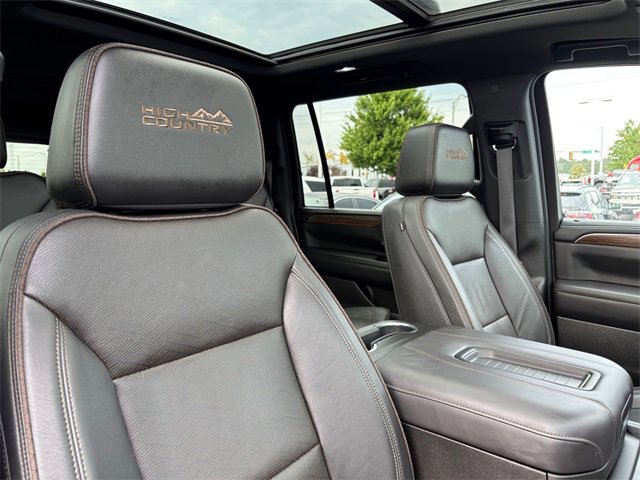 Used 2023 Chevrolet Suburban High Country w/ Premium Package 2 image 40