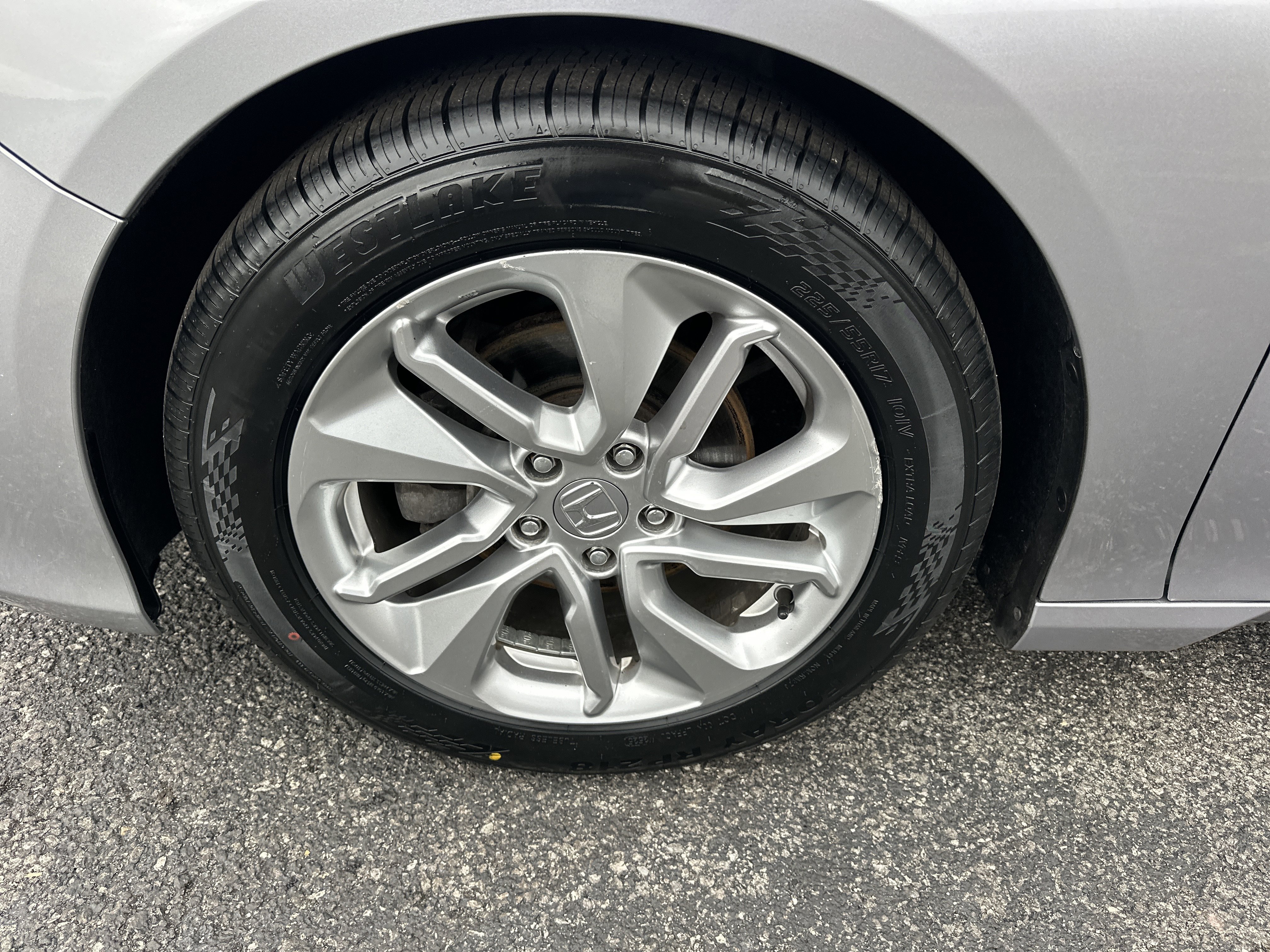 Used 2019 Honda Accord LX image 8