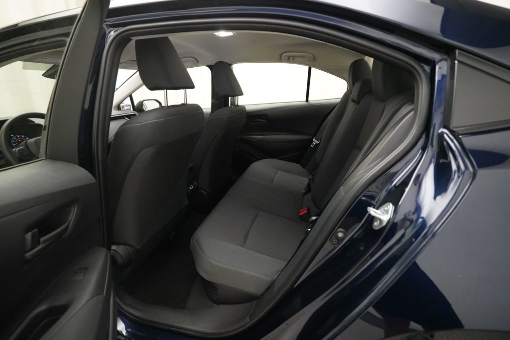 Used 2025 Toyota Corolla LE FWD image 15