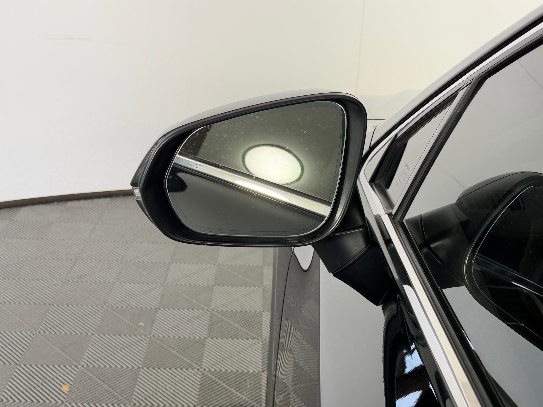 Used 2015 Lexus NX 200t FWD w/ Premium Package image 22