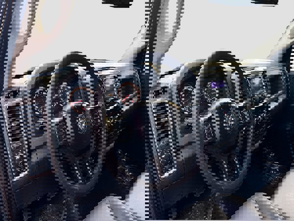 Used 2019 RAM 1500 Express image 9