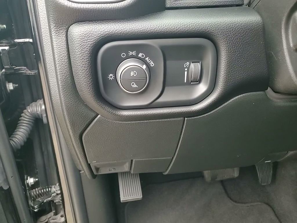 Used 2024 RAM 2500 Big Horn w/ Night Edition image 28