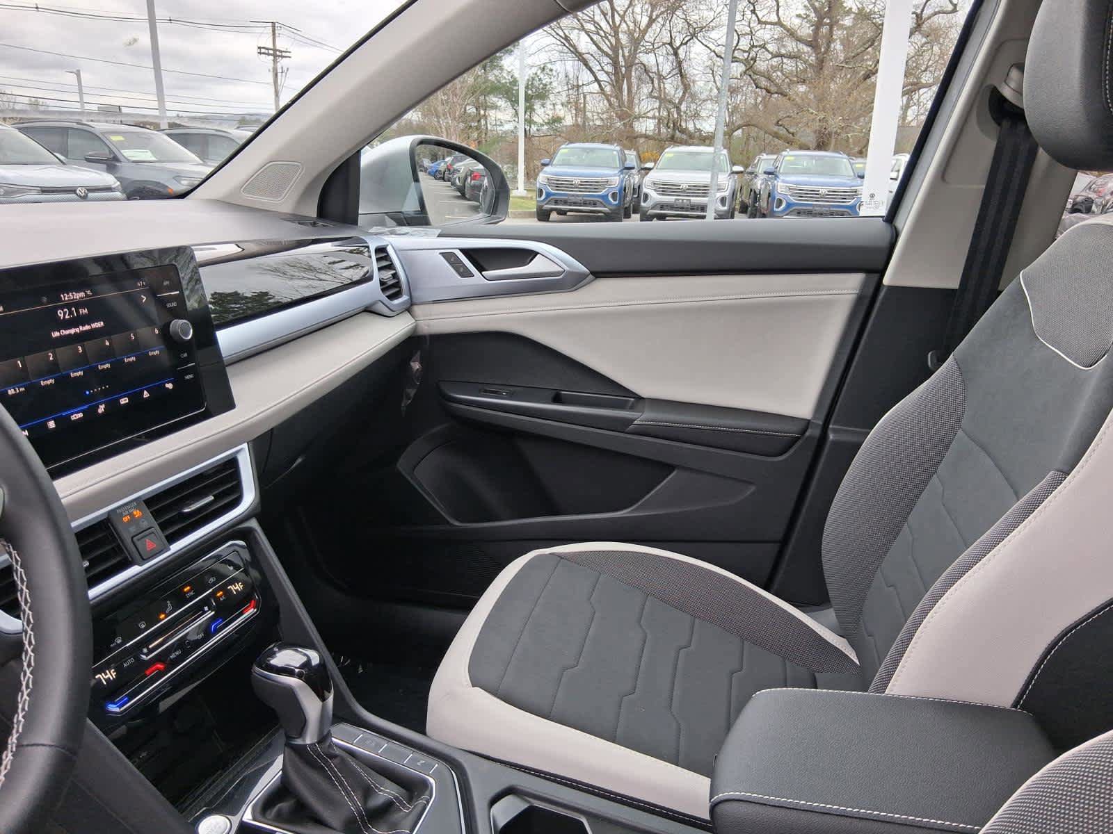 New 2026 Volkswagen Taos SE AWD/4WD image 29