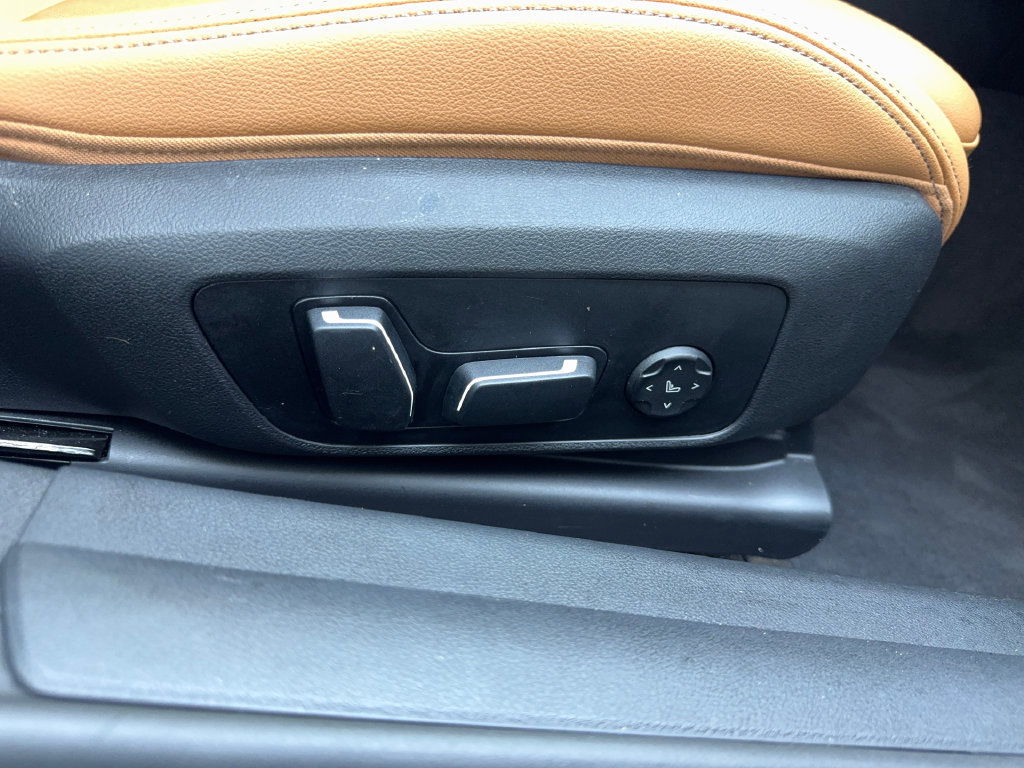 Used 2025 BMW i4 eDrive40 w/ Premium Package RWD image 49