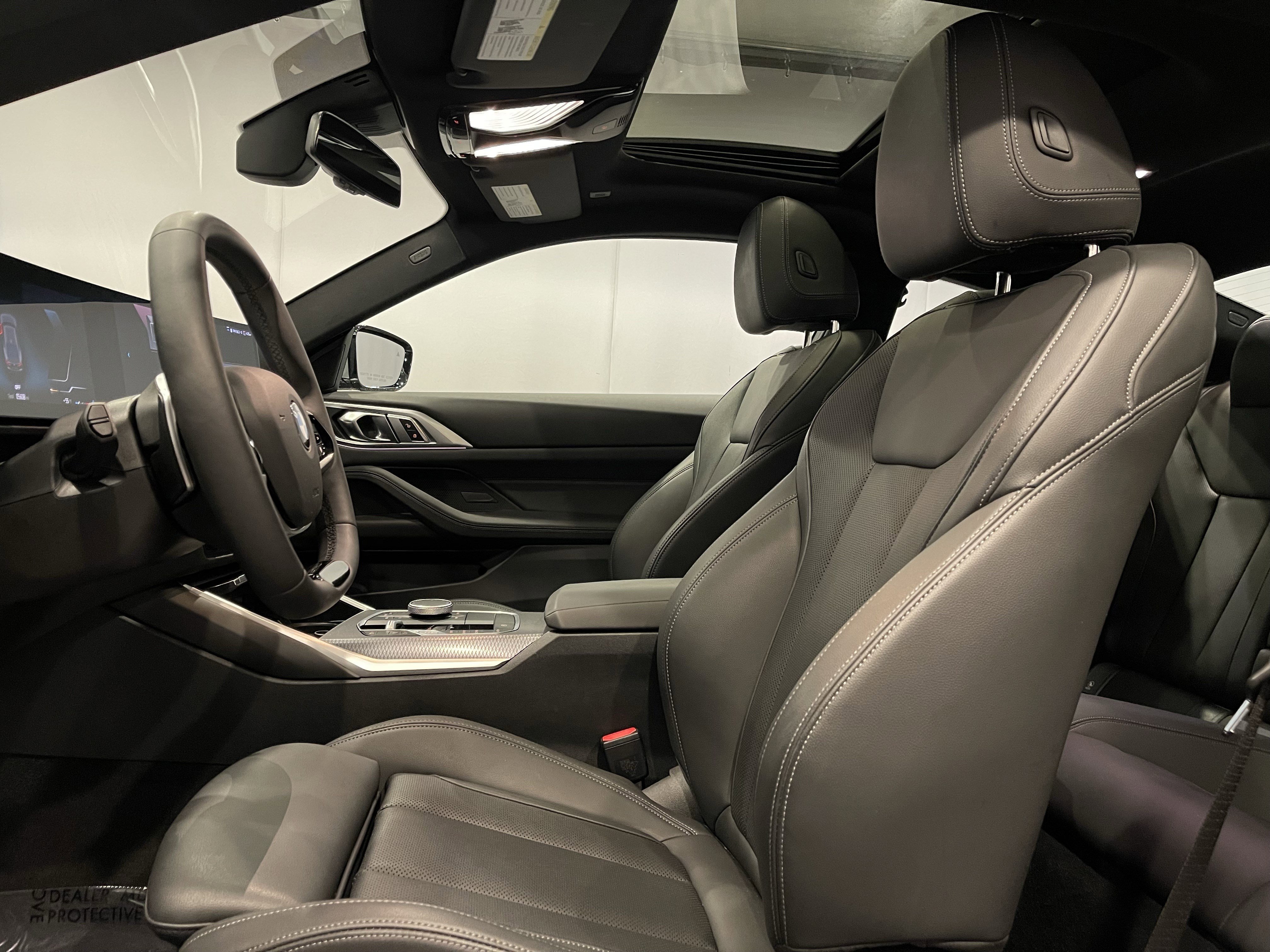 Used 2025 BMW 430i xDrive Coupe w/ Premium Package image 14