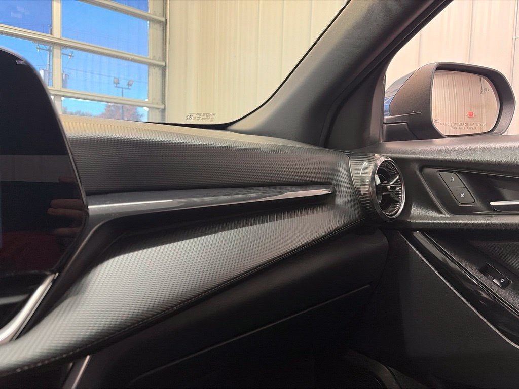 Used 2025 Chevrolet Equinox LT w/ Convenience Package II AWD/4WD image 29