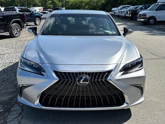 Used 2024 Lexus ES 300h w/ Premium Package FWD image 8