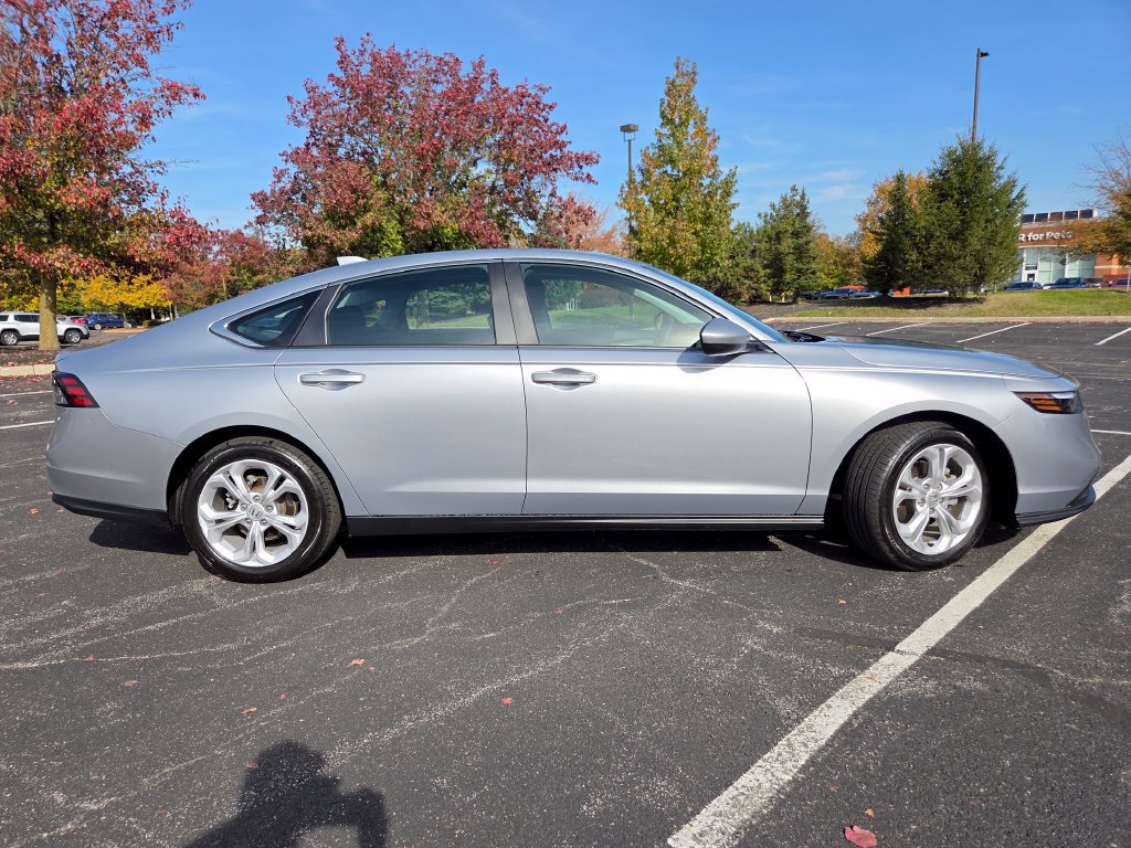 Used 2025 Honda Accord LX image 20
