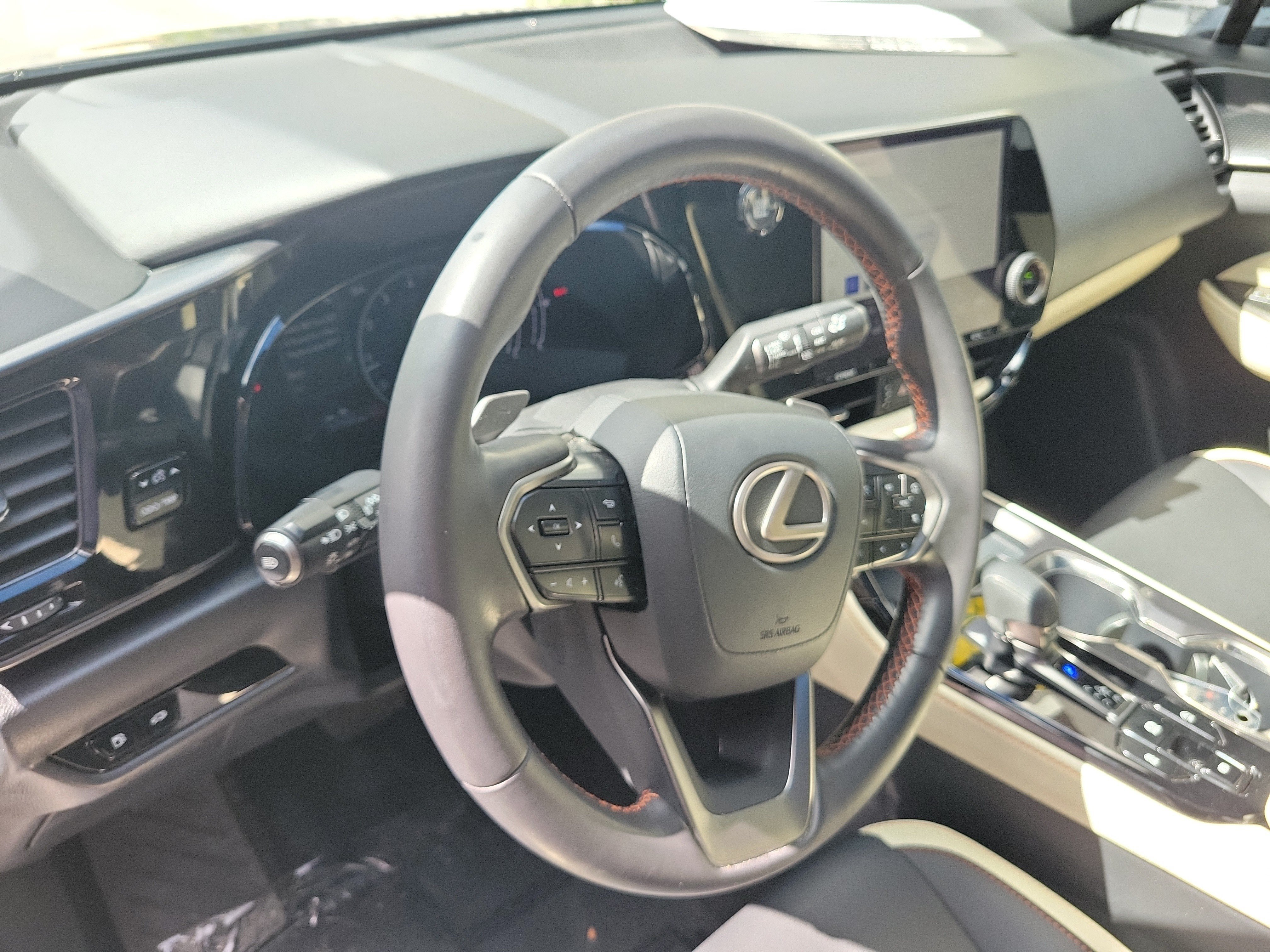 Used 2024 Lexus NX 250 FWD w/ Cold Area Package image 23
