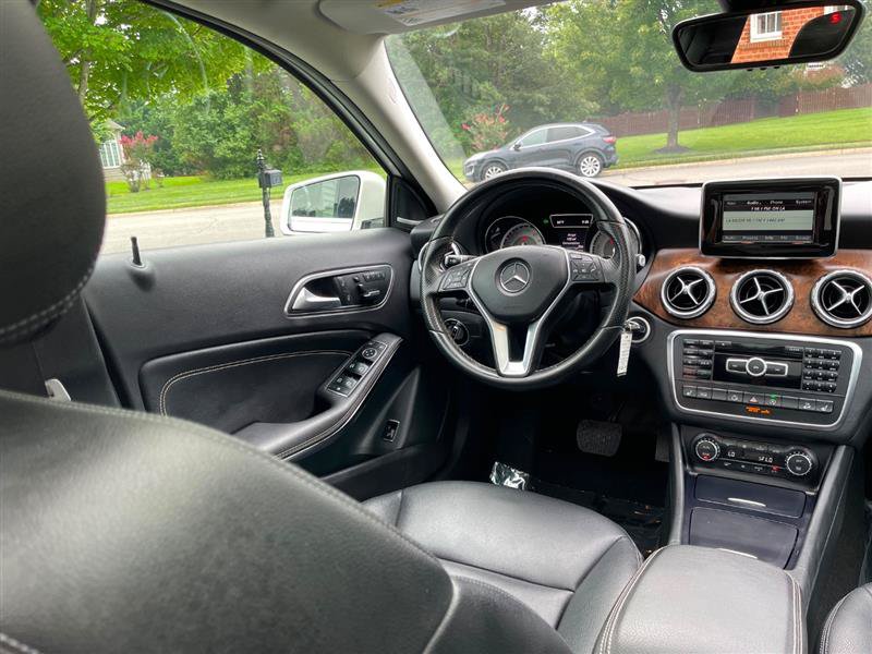 Used 2015 Mercedes-Benz GLA 250 4MATIC image 10