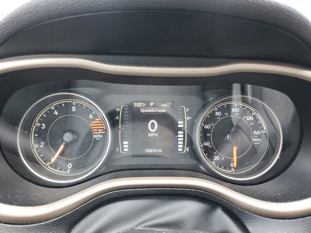 Used 2018 Jeep Cherokee Latitude image 17