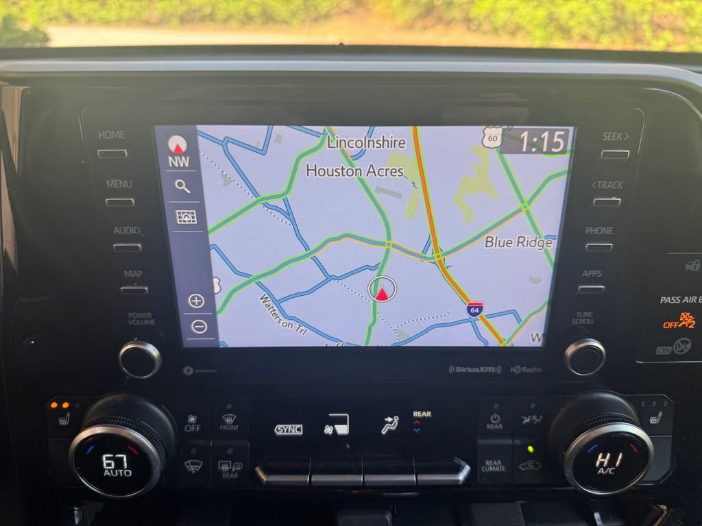 Used 2021 Toyota Highlander XLE image 26