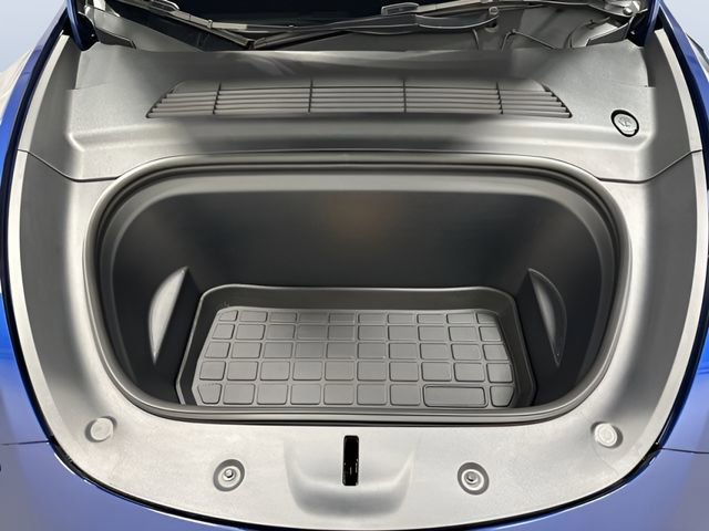 Used 2023 Tesla Model Y Long Range AWD/4WD image 10