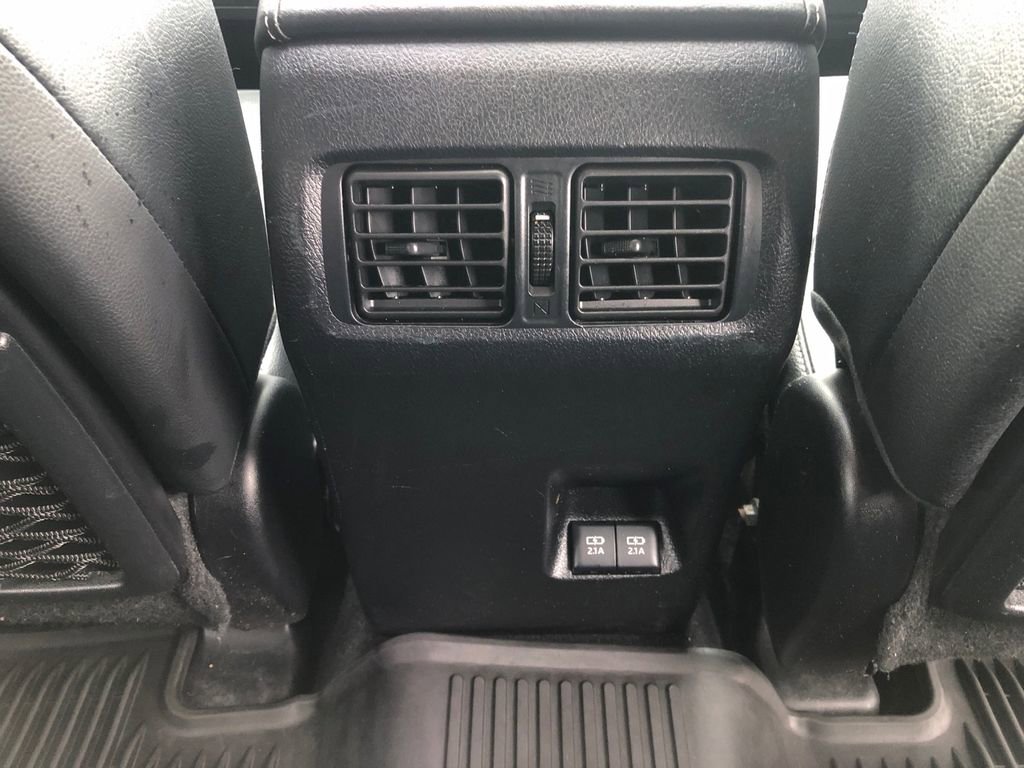 Used 2020 Toyota 4Runner Limited image 29
