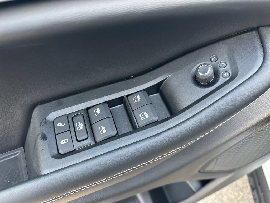 New 2026 Jeep Grand Cherokee Altitude AWD/4WD image 14