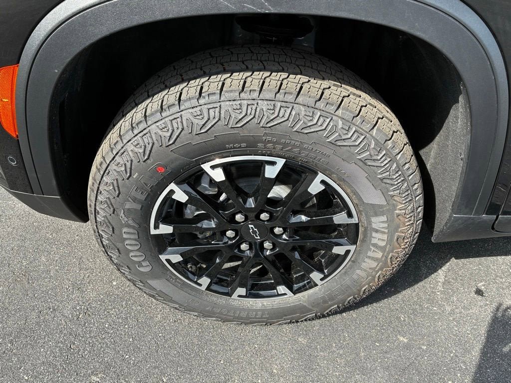 New 2026 Chevrolet Traverse Z71 w/ Enhanced Driving Package image 13