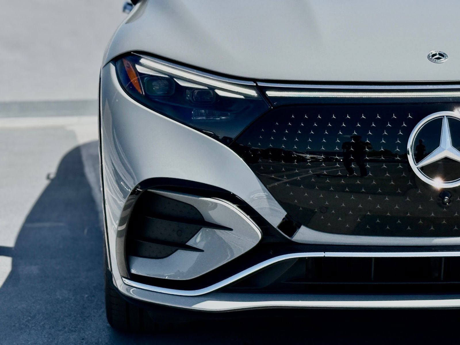New 2026 Mercedes-Benz EQS 550 4MATIC SUV image 7