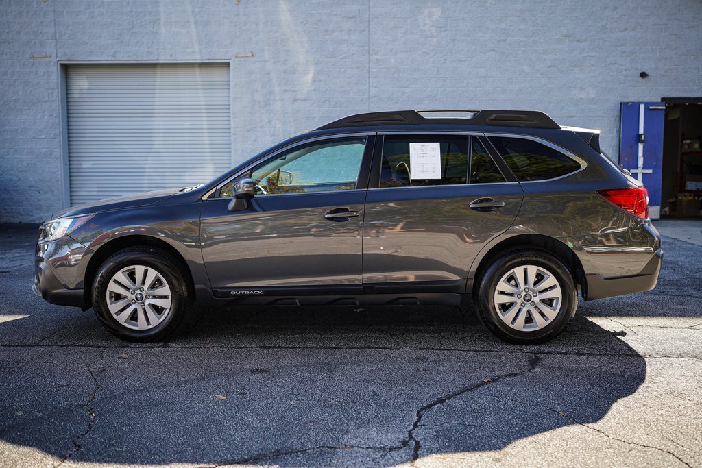 Used 2019 Subaru Outback 2.5i Premium image 9