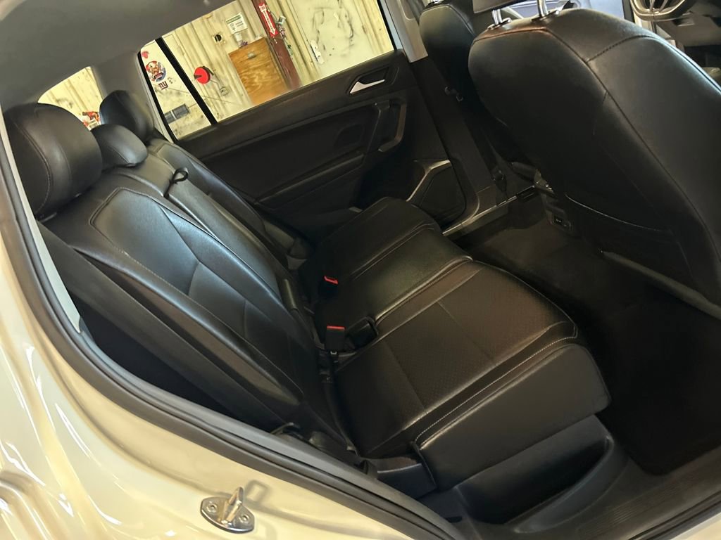 Used 2019 Volkswagen Tiguan SE image 34