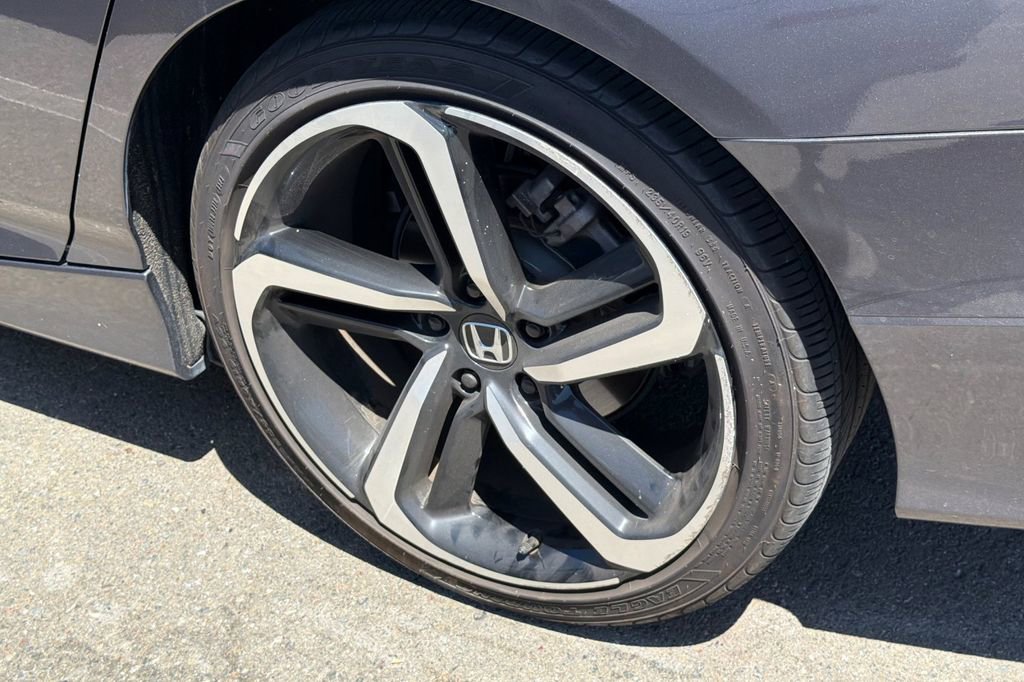 Used 2019 Honda Accord Sport image 4