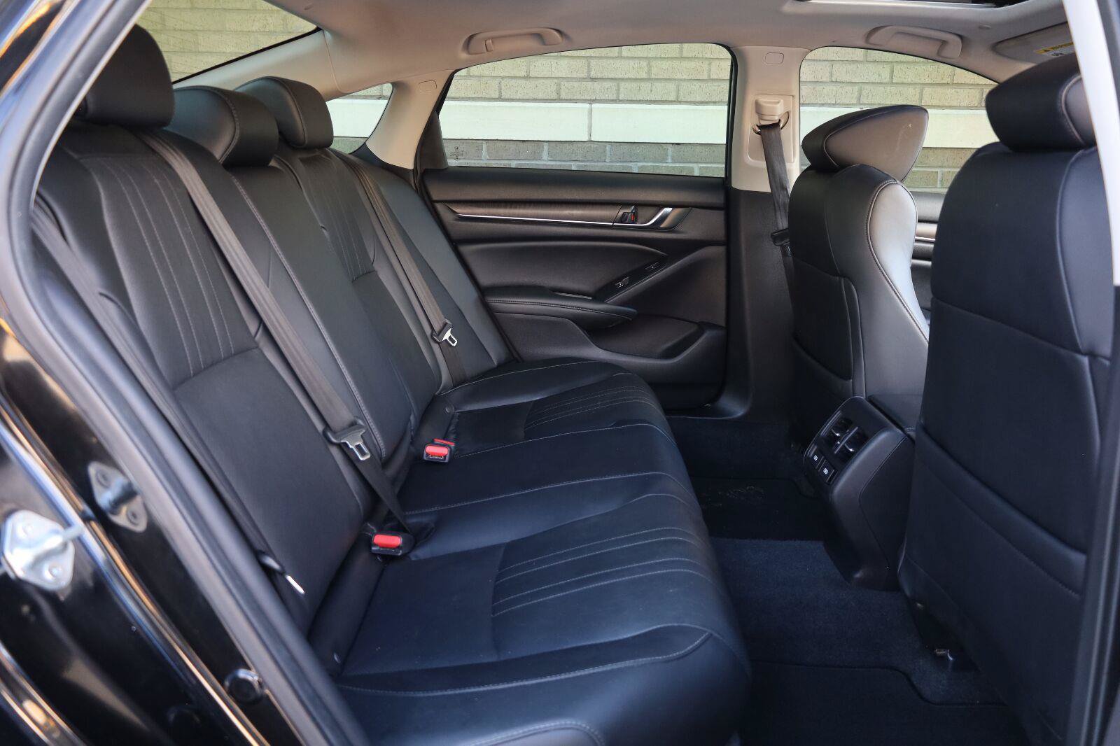 Used 2021 Honda Accord Touring image 24