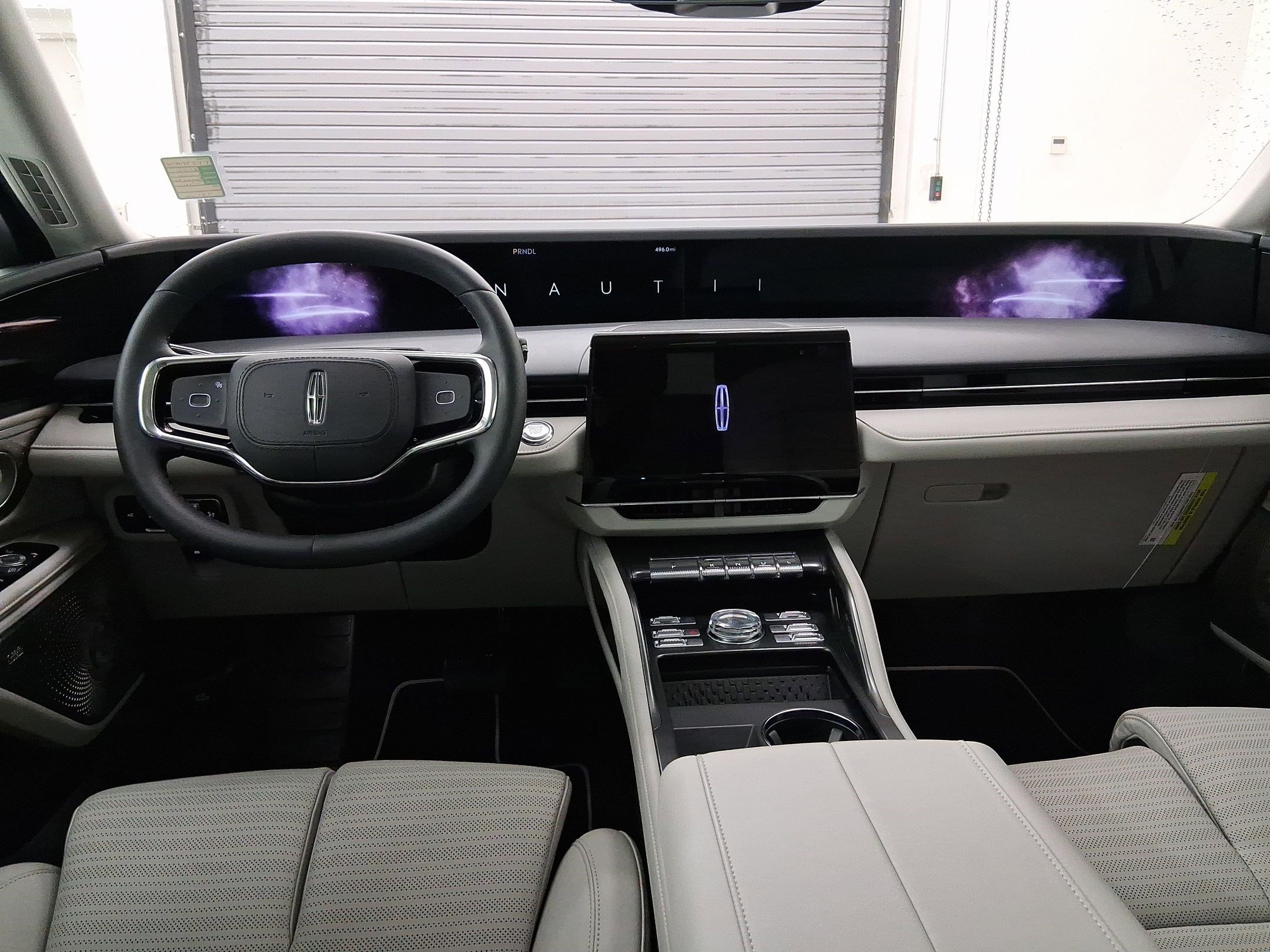 Used 2026 Lincoln Nautilus Reserve image 4