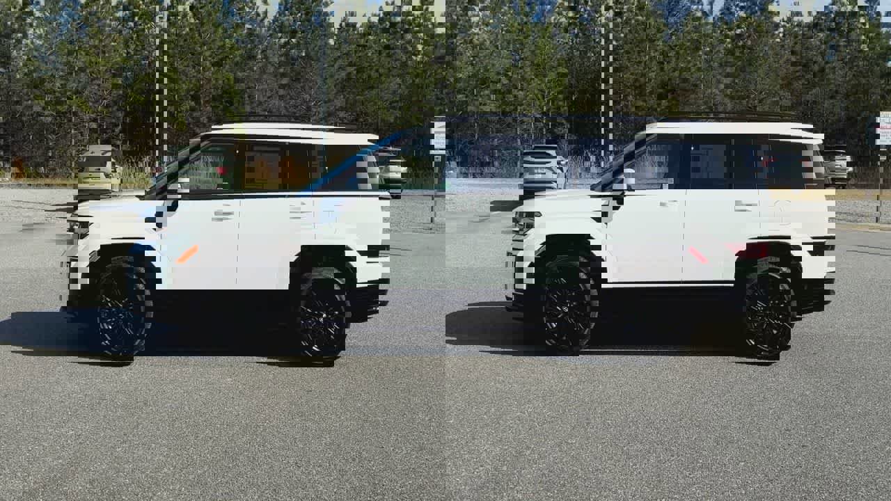 Used 2024 Hyundai Santa Fe Calligraphy image 5