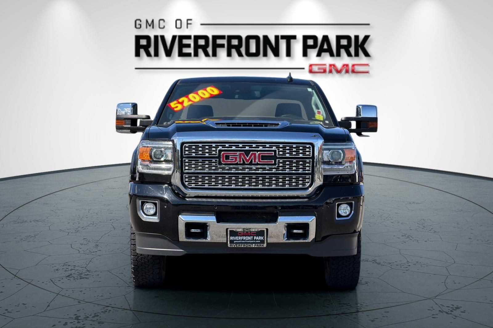 Used 2018 GMC Sierra 2500 Denali w/ Duramax Plus Package image 8