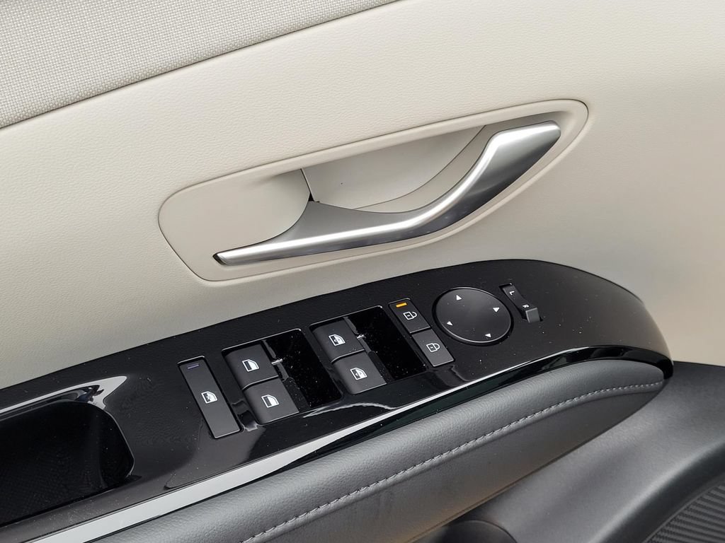 New 2026 Hyundai Tucson Limited FWD image 19