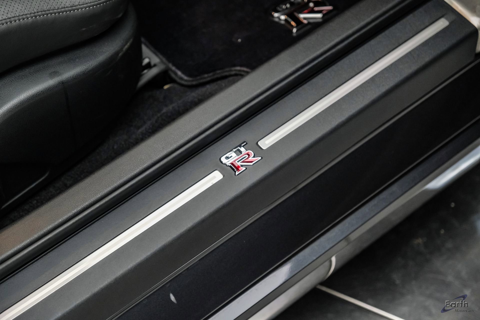 Used 2009 Nissan GT-R Premium AWD/4WD image 63