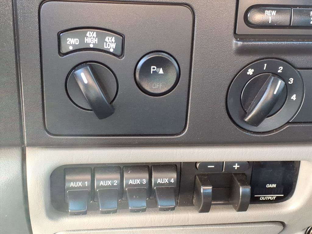 Used 2006 Ford F250 XLT image 10
